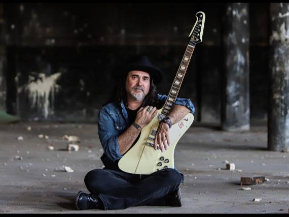 Alastair Greene // Susan Santos