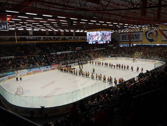 Zimní stadion Luďka Čajky