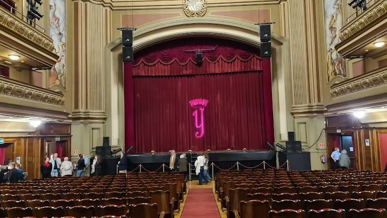 Teatro Isabel La Católica