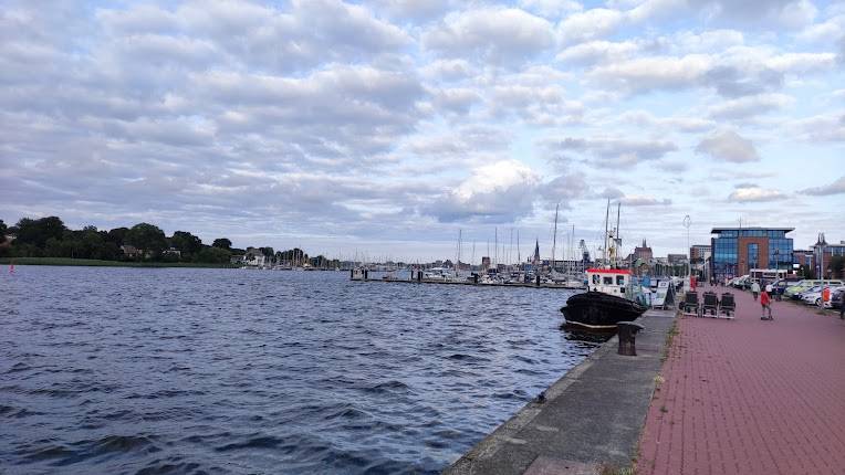 Bühne der Hansestadt Rostock, Compagnie de Comédie e.V.